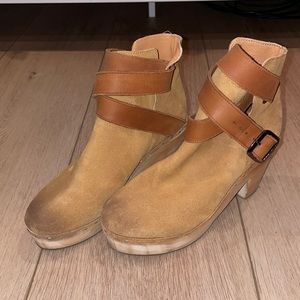 Free people clogs